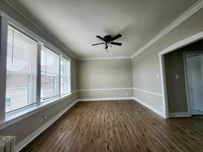 7848 S Burnham Ave in Chicago, IL - Building Photo - Building Photo