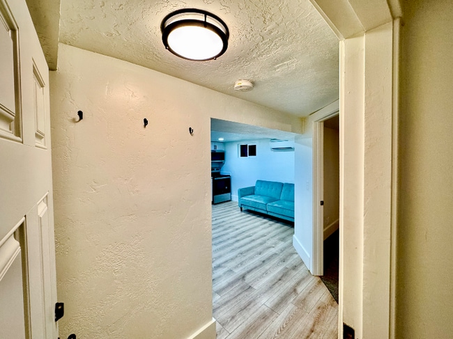 76 W 200 S St, Unit 3 in Springville, UT - Building Photo - Building Photo