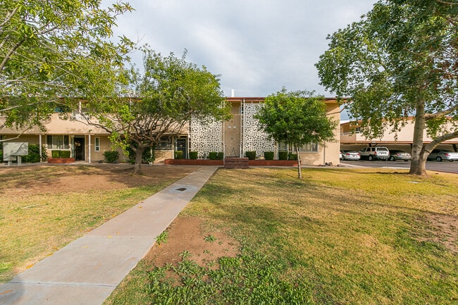 6109 N 12th St in Phoenix, AZ - Building Photo - Building Photo