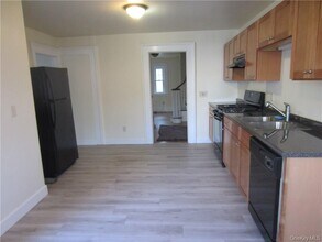 212 S Cherry St in Poughkeepsie, NY - Building Photo - Building Photo