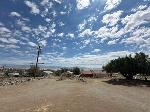 12168 B St in Trona, CA - Foto de edificio - Building Photo