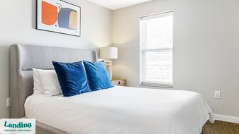 335 W 9th St in Indianapolis, IN - Building Photo