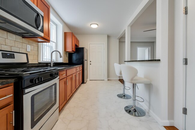 property at 27 Marion Pl