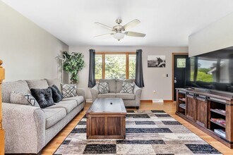 5 Sleepy Ct in Ballston Spa, NY - Building Photo - Building Photo