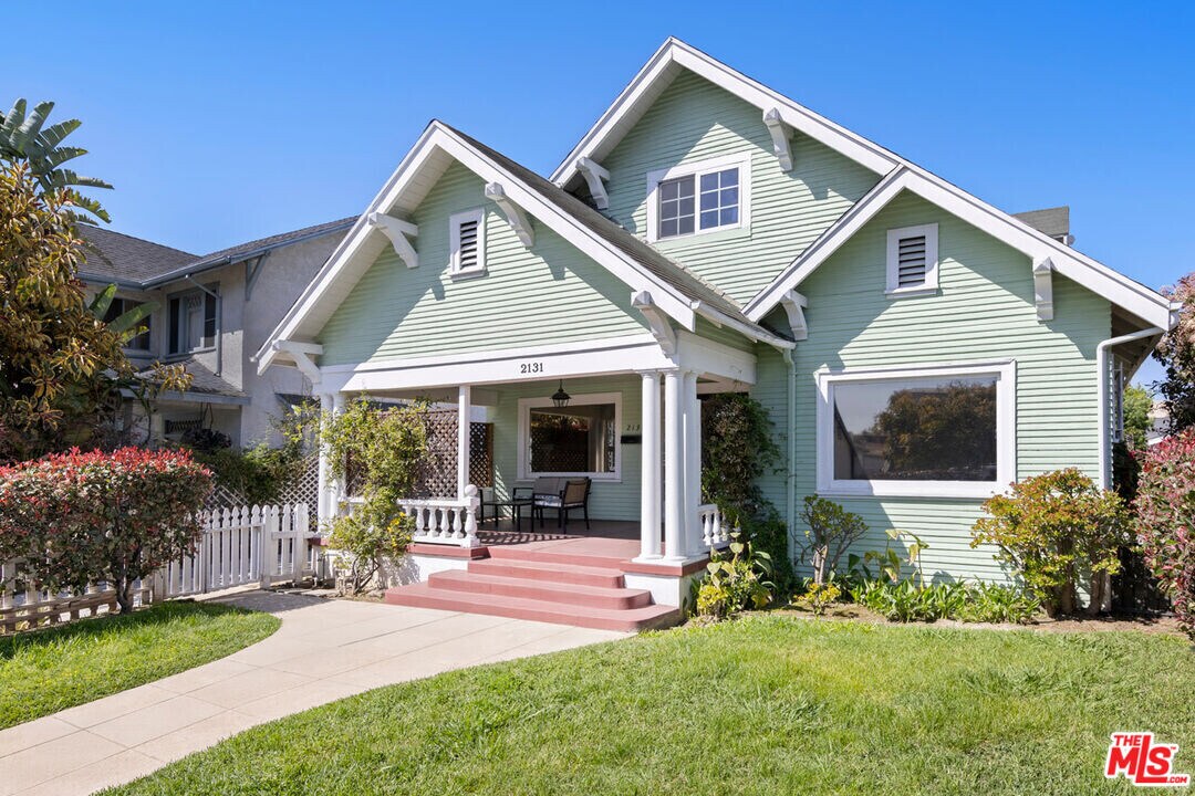 2131 5th Ave in Los Angeles, CA - Building Photo