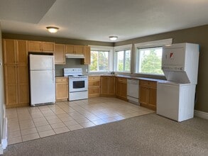 4166 Gulfview Dr in Nanaimo, BC - Building Photo - Building Photo
