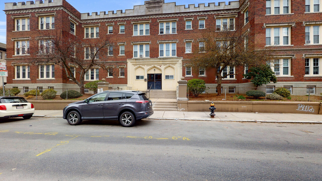 14 Glenville Ave, Unit 9 in Boston, MA - Foto de edificio
