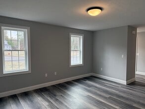 19 Kashmirs Way in Middleboro, MA - Building Photo - Building Photo