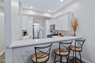 8270 HAYDEN Rd-Unit -1028 in Scottsdale, AZ - Building Photo - Building Photo