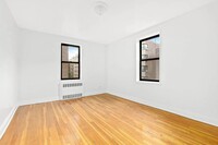 69 Bennett Ave in New York, NY - Building Photo - Building Photo