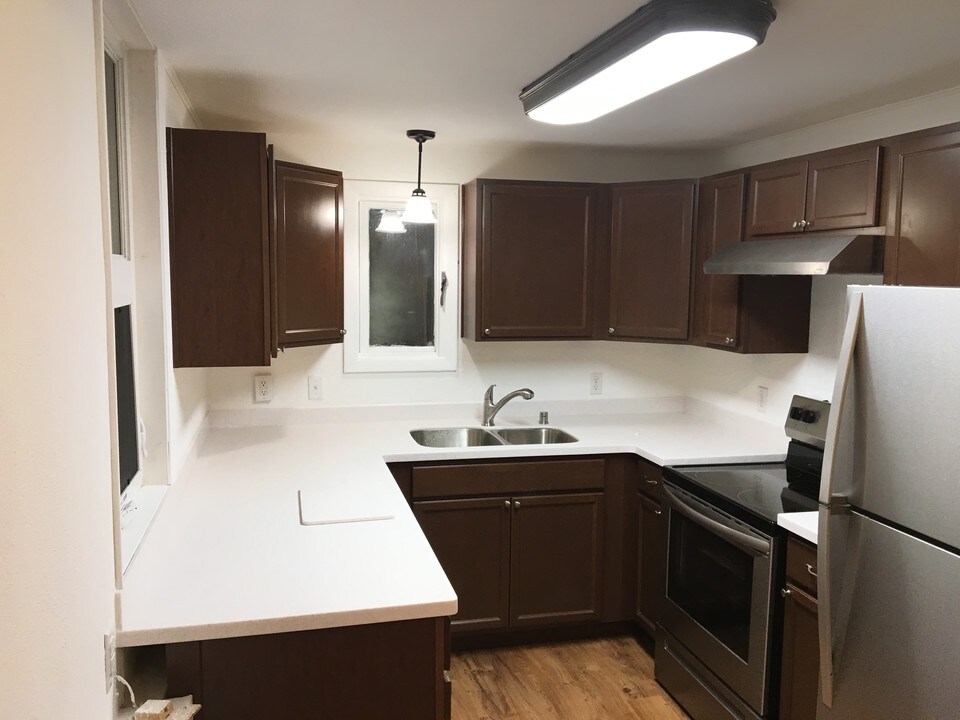 3541 Scarlet Pl in Anchorage, AK - Building Photo