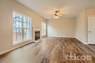 1241 Andrew Donelson Dr in Nashville, TN - Foto de edificio - Building Photo