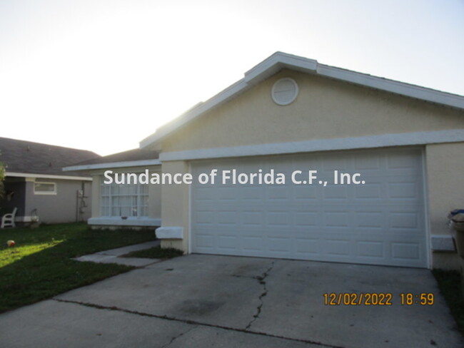 181 Hidden Springs Cir in Kissimmee, FL - Foto de edificio - Building Photo