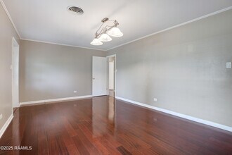 100 Dunlieth Dr in Lafayette, LA - Building Photo - Building Photo