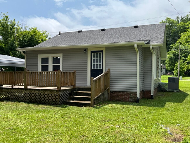 536 E Main St in Halls, TN - Building Photo - Building Photo