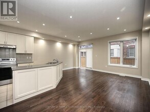 39 Pearman Cres in Brampton, ON - Building Photo - Building Photo
