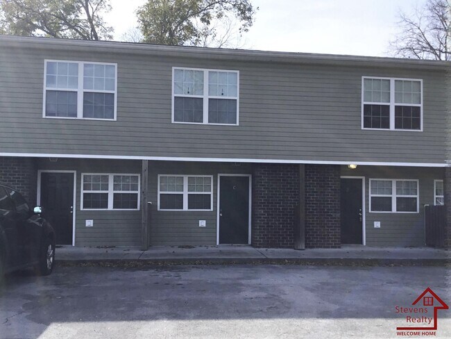 property at 1207 Holly Ave