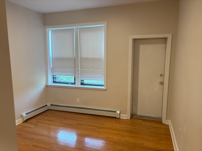137 Intervale St in Dorchester, MA - Foto de edificio - Building Photo