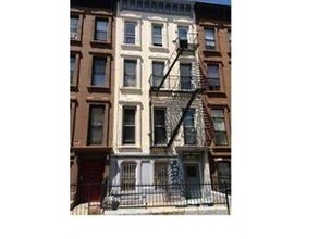 21 Herkimer St in Brooklyn, NY - Building Photo - Building Photo