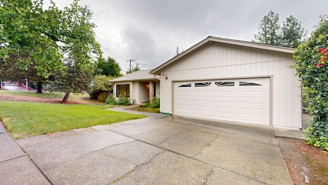 5302 Badger Rd in Santa Rosa, CA - Building Photo - Building Photo