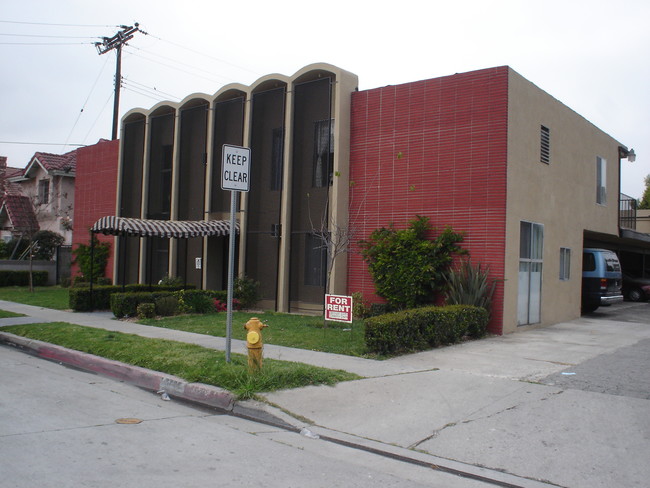 3725 Baldwin Ave in El Monte, CA - Foto de edificio - Building Photo