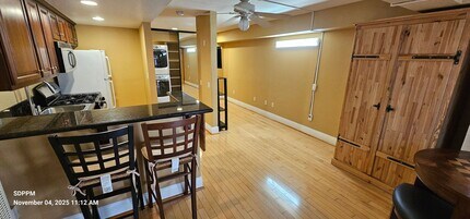 3927 Nobel Dr in San Diego, CA - Building Photo - Building Photo