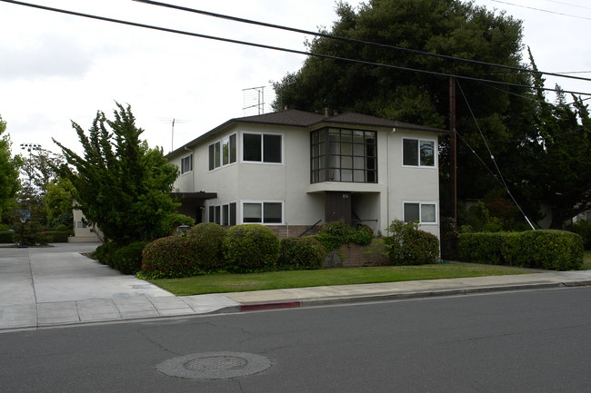 849 Roble Ave in Menlo Park, CA - Building Photo - Building Photo