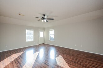 9231 Eaglewood Glen Tr in Houston, TX - Building Photo - Building Photo