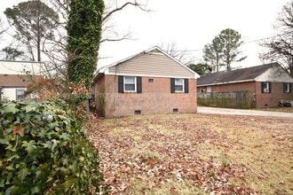 6252 Edward St in Norfolk, VA - Building Photo - Building Photo