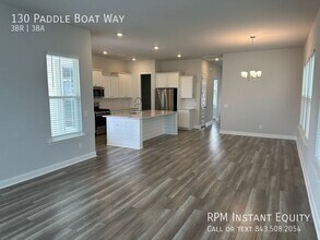 130 Paddle Boat Wy in Summerville, SC - Building Photo - Building Photo