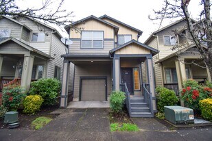 17461 SW Rose Petal Ln in Beaverton, OR - Building Photo