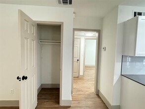 922 Eldridge St in Orlando, FL - Foto de edificio - Building Photo