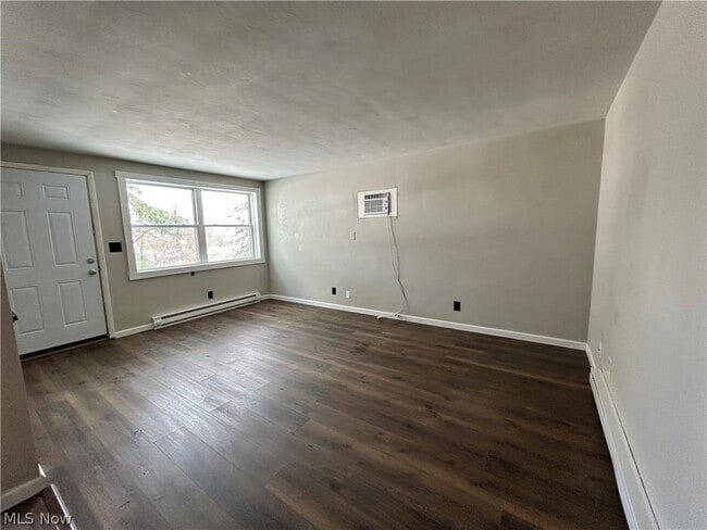 141 Pikeview Rd in Weirton, WV - Building Photo - Building Photo