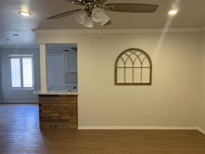 9714 Orlando Ave in Lubbock, TX - Foto de edificio - Building Photo