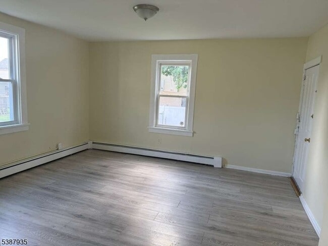 1768 Lawrence St in Rahway, NJ - Building Photo - Building Photo