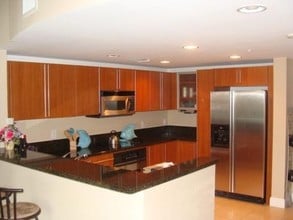 610 Clematis St-Unit -517 in West Palm Beach, FL - Building Photo - Building Photo