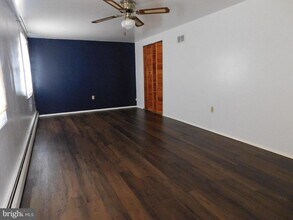 13000 Kerrman Ct in Woodbridge, VA - Building Photo - Building Photo