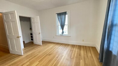 18 Bradbury St in Boston, MA - Building Photo - Building Photo