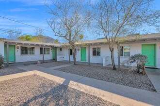 9215 N 13th Pl in Phoenix, AZ - Building Photo - Building Photo