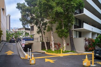 The Kalia in Honolulu, HI - Building Photo - Building Photo