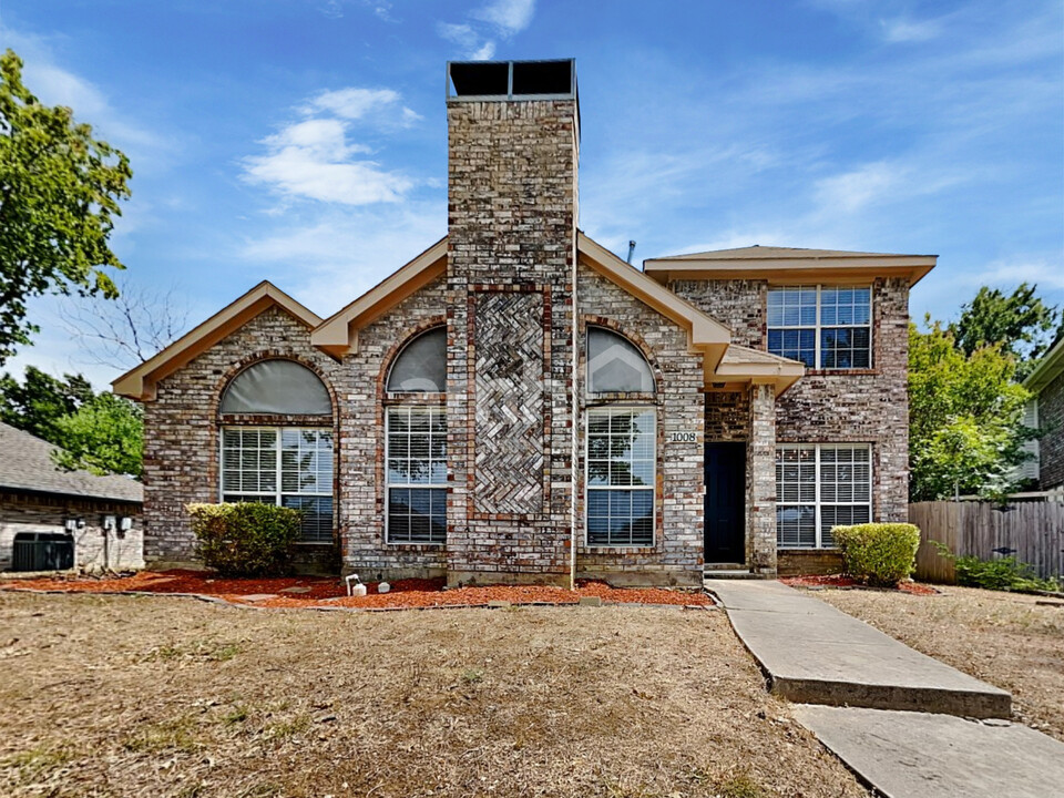 1008 Kenbob Cir in Carrollton, TX - Building Photo