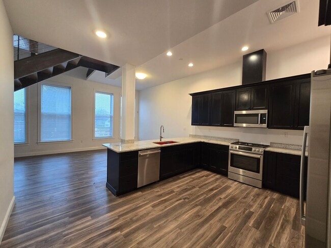 property at 583-599 Washington St