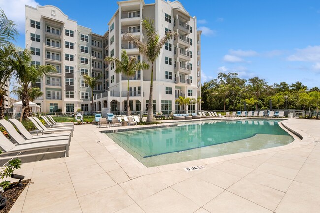 Bainbridge Bayview in Clearwater, FL - Foto de edificio - Building Photo