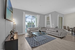 8935 Stinger Dr in Davenport, FL - Building Photo