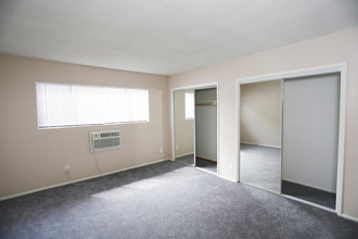 3748 Midvale Ave in Los Angeles, CA - Foto de edificio - Interior Photo