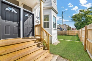 714 W 48th Pl in Chicago, IL - Building Photo