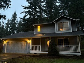 22406 Bluewater Dr SE in Yelm, WA - Building Photo