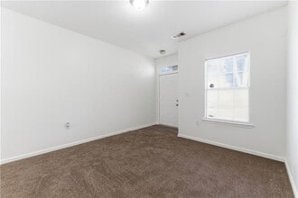 2522 Laurel Cir NW in Atlanta, GA - Building Photo - Building Photo