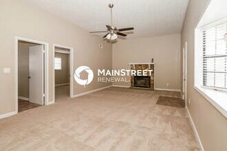 10436 Irongate Ln in Jonesboro, GA - Foto de edificio - Building Photo