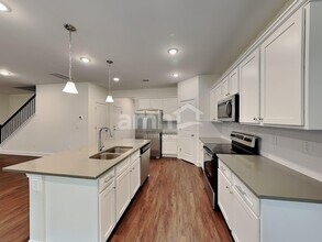 3860 Chivalry Dr in Douglasville, GA - Foto de edificio - Building Photo